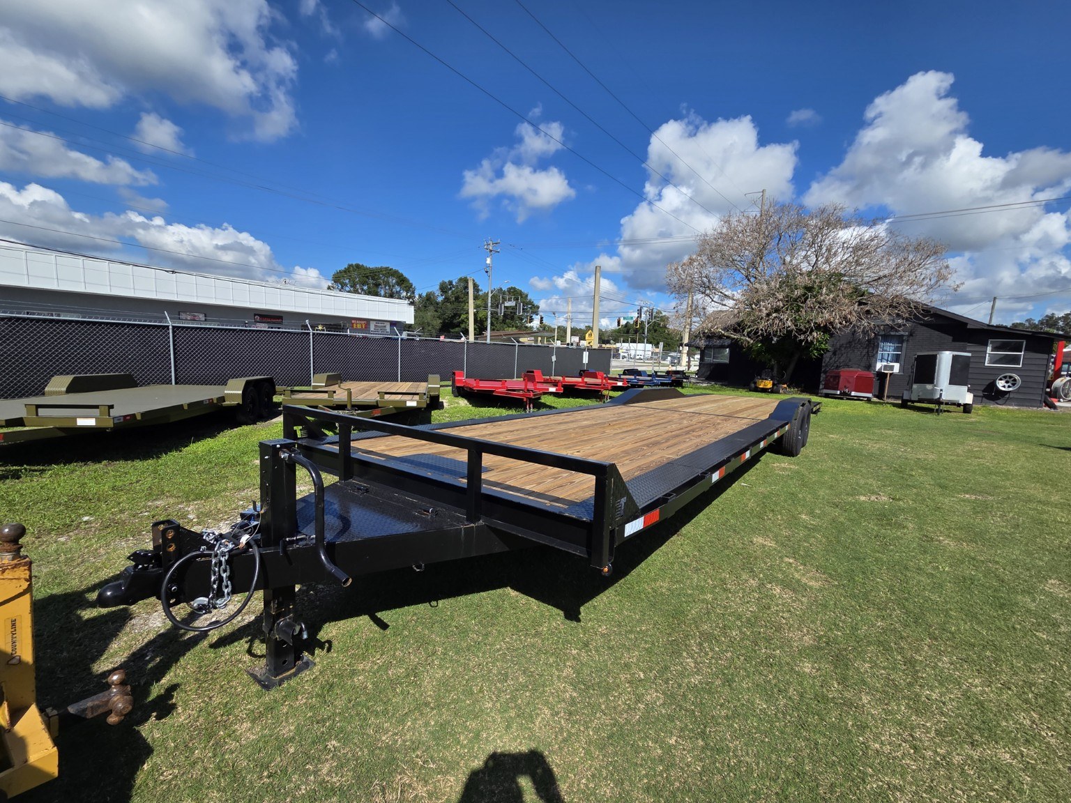 Front three-quarter view of the 36 ft car hauler